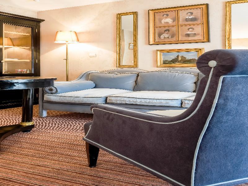 Hotel Chateaubriand Париж Екстер'єр фото